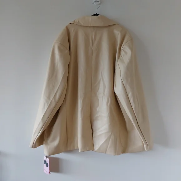 Women's Cream Jacket - Picture 5 of 7